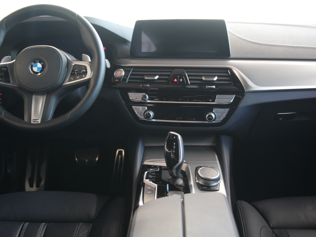 宝马官方二手车 5系 标准轴距版 540i