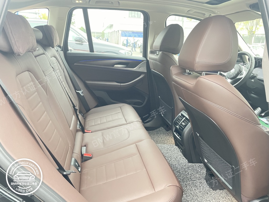 宝马官方二手车 xDrive 30i